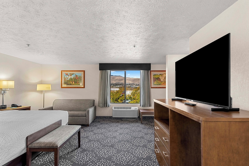 Clarion Pointe Wenatchee WA - photo 11