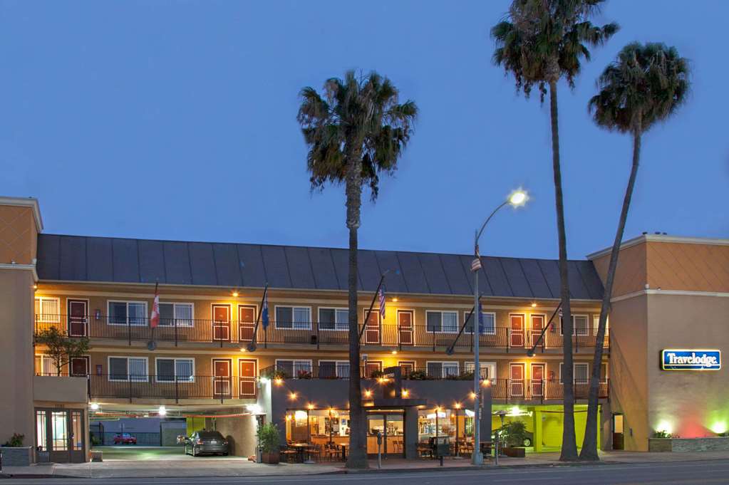 Travelodge by Wyndham Culver City in Culver, United States