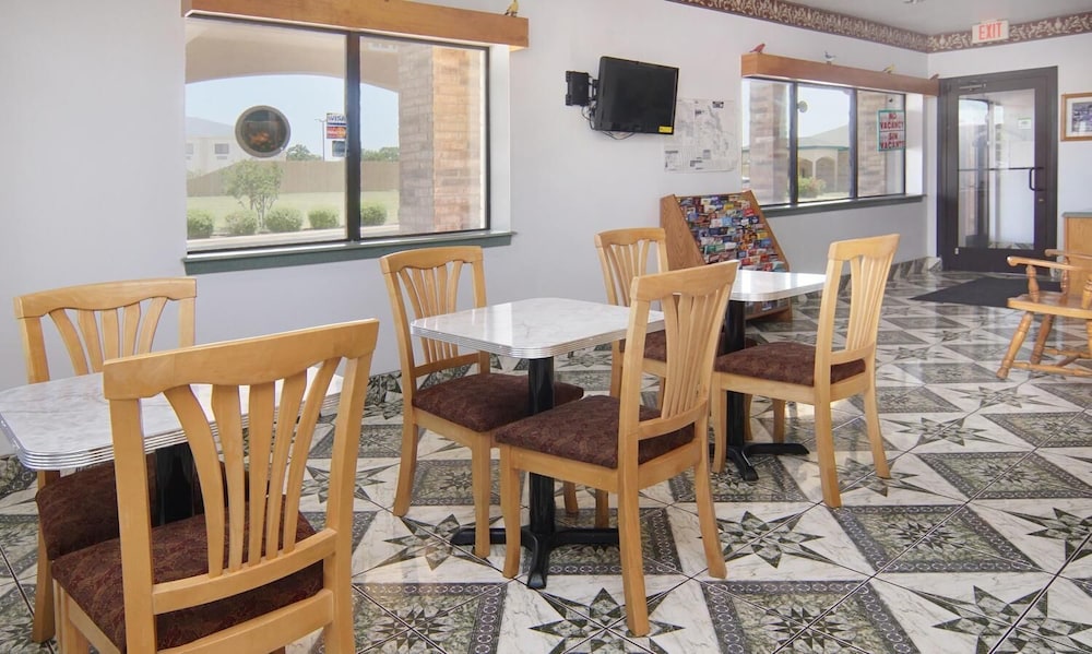 Quality One Motel - photo 22
