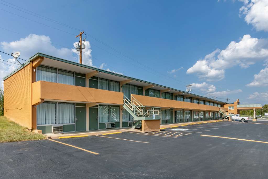 Rodeway Inn — hotel in Kingston Springs