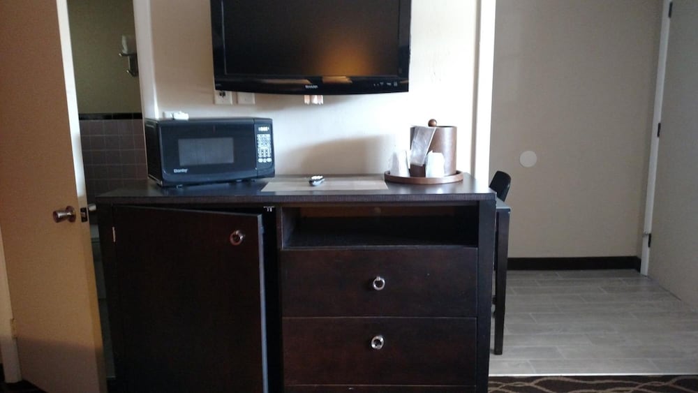 Cocoa Country Inn at Hershey - photo 13