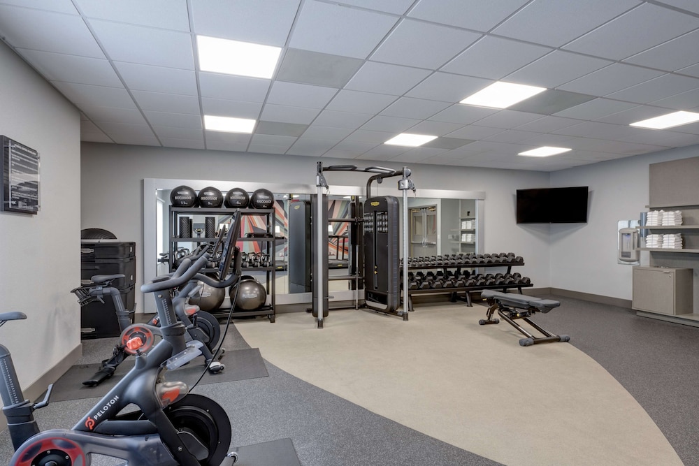 Hilton Garden Inn Anaheim Garden Grove - photo 19
