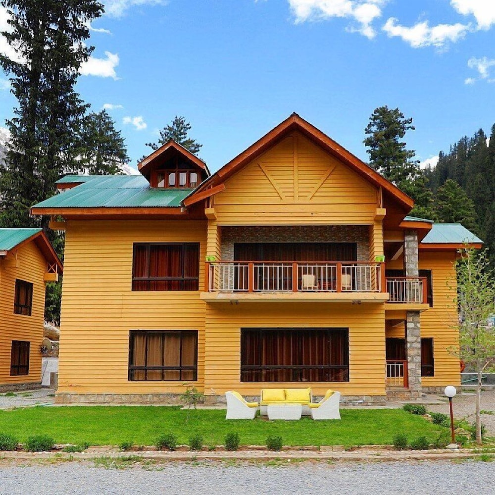 Trout Lodges — 4-Star Luxury Hotel in Baffa, Pakistan