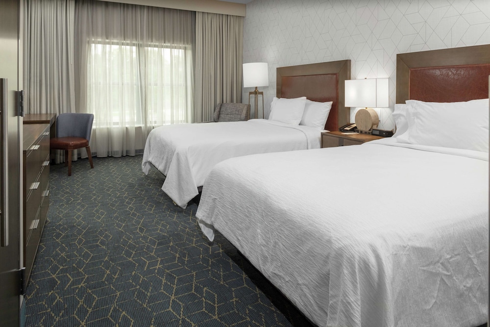 Embassy Suites by Hilton Grand Rapids Downtown MI - photo 12