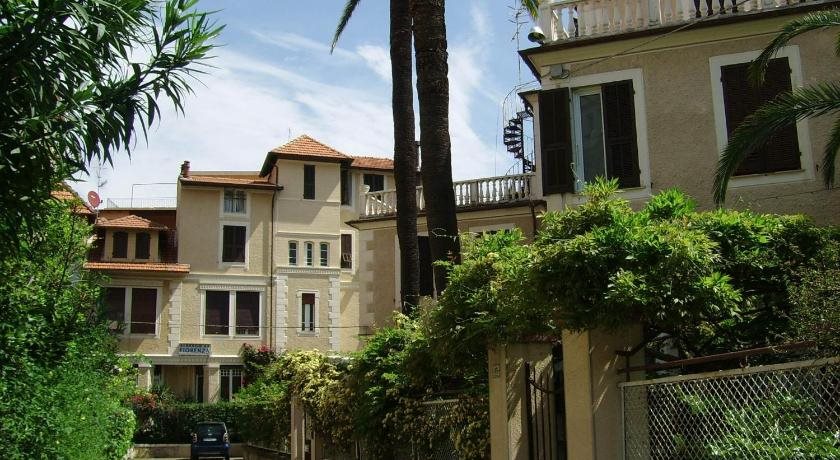Albergo Fiorenza & Banksia Meublè in Alassio, Italy