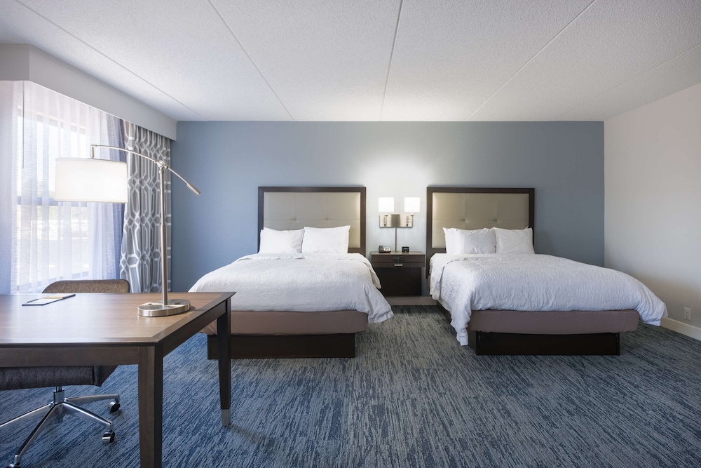 Hampton Inn Mount Airy - photo 25