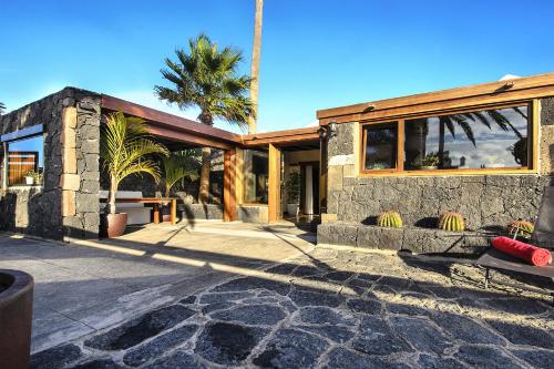 Ermita Perdomo — 4-Star Luxury Hotel in Tias, Spain