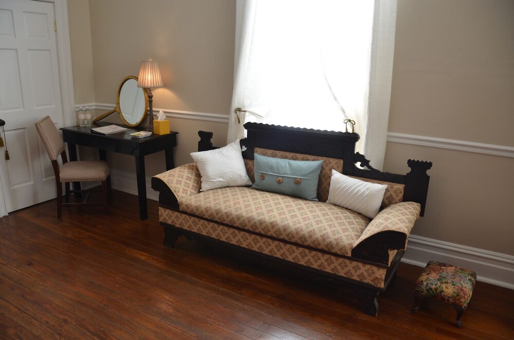 The Walker Inn - photo 9