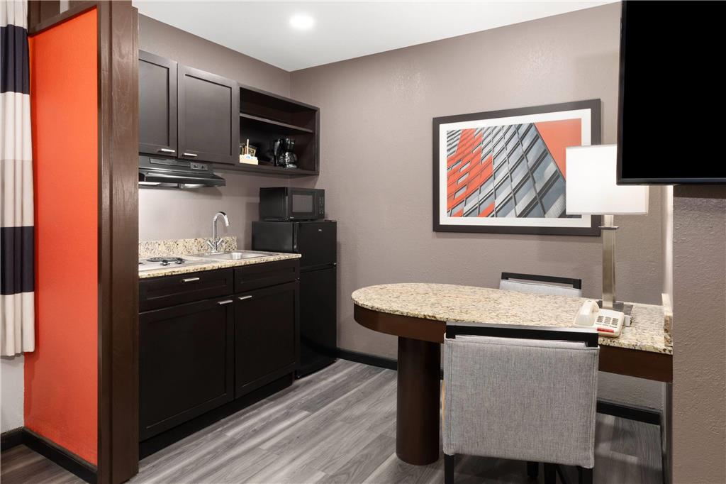 Ramada by Wyndham El Paso - photo 20