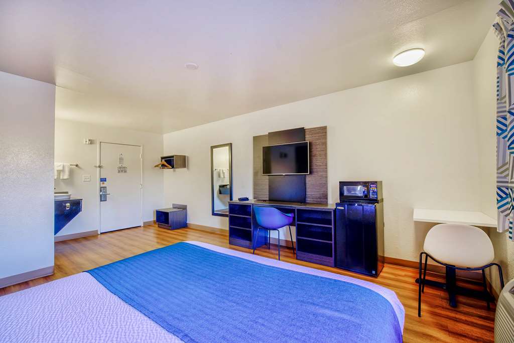 Motel 6 Duluth MN - photo 8
