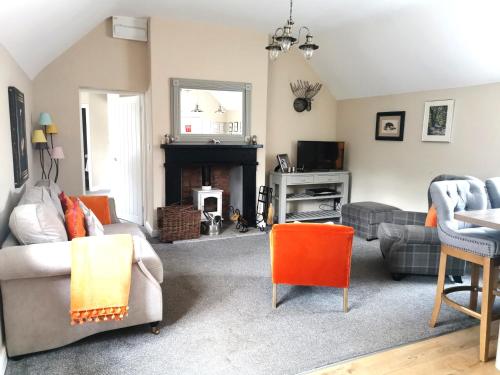 The Courtyard Apartment at Cefn Tilla Court Usk — 4-Star Luxury Hotel in Usk, United Kingdom