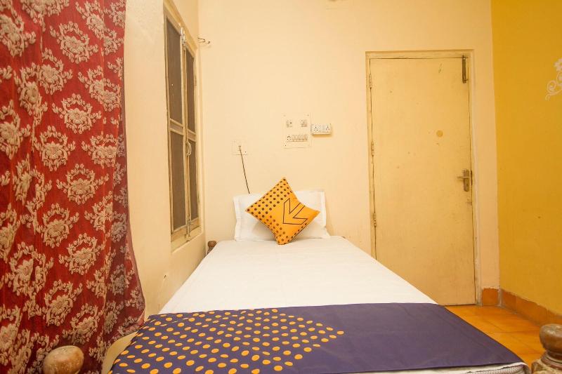 Spot On 48821 Hotel Chitra — hotel in Alipur Duar