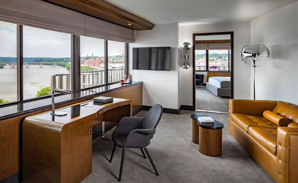 The Watergate Hotel - photo 8