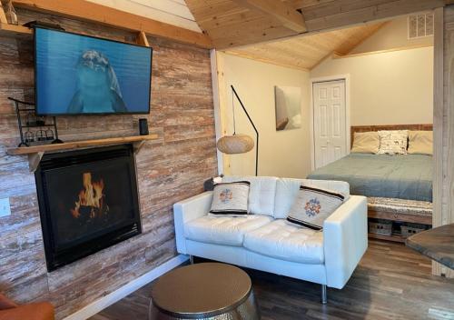 Bugsy’s Hideout in Lake Arrowhead, United States