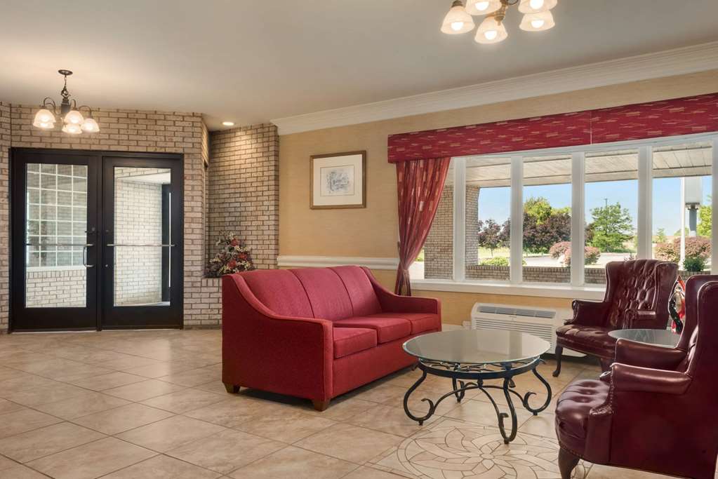 Days Inn by Wyndham Whitmore Lake - photo 3