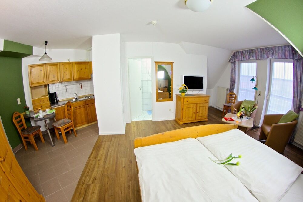 Landhotel Jagdschloß — Windelsbach — photo 2
