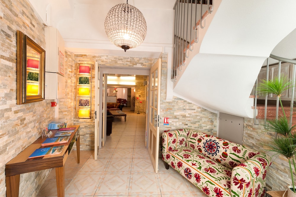 Hôtel Le Chardon Bleu in Sainte-Maxime, France