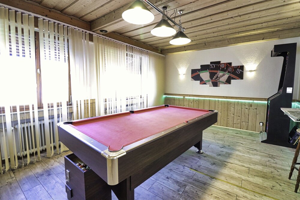 Green Seeblick Hotel & Hostel in Kreuzau, Germany