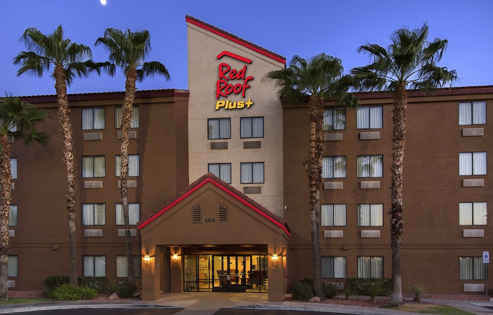 Red Roof Inn PLUS Phoenix West - photo 34