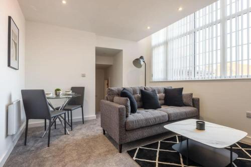 Modern 2 Bedroom Apartment in Central Hull — 4-Star Luxury Hotel in Kingston Upon Hull, United Kingdom