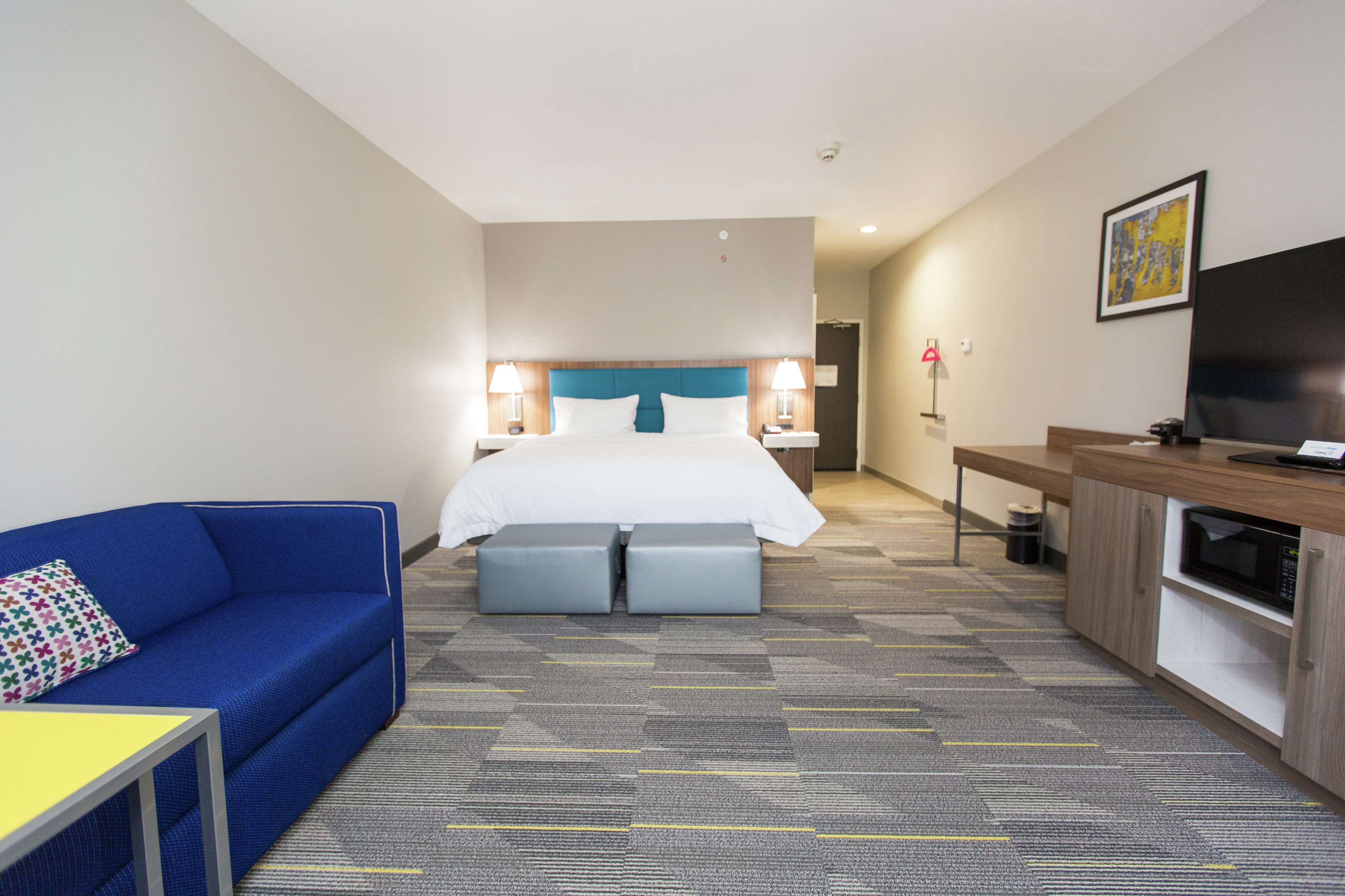 Hampton Inn Mustang - photo 26