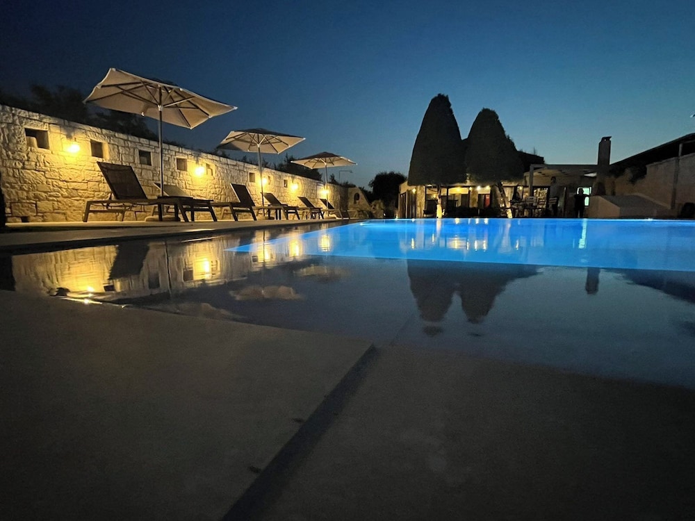 Nancy Chara Apartments — 4-Star Luxury Hotel in Irakleion, Greece