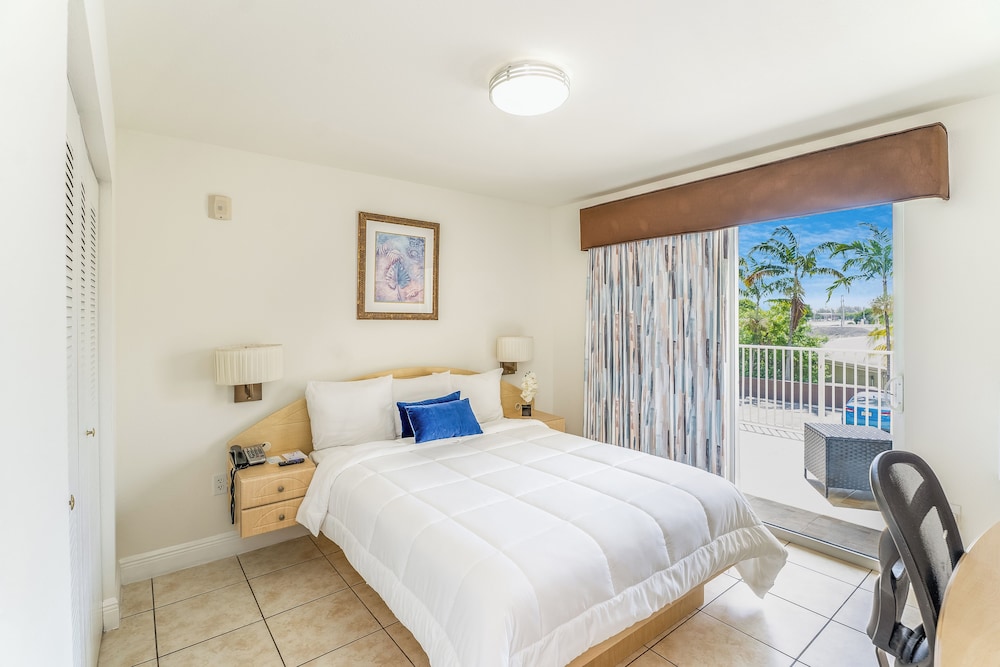 South River Suites - photo 24