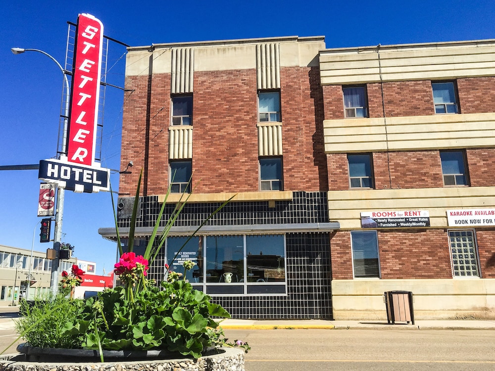 Stettler Hotel — hotel in Stettler