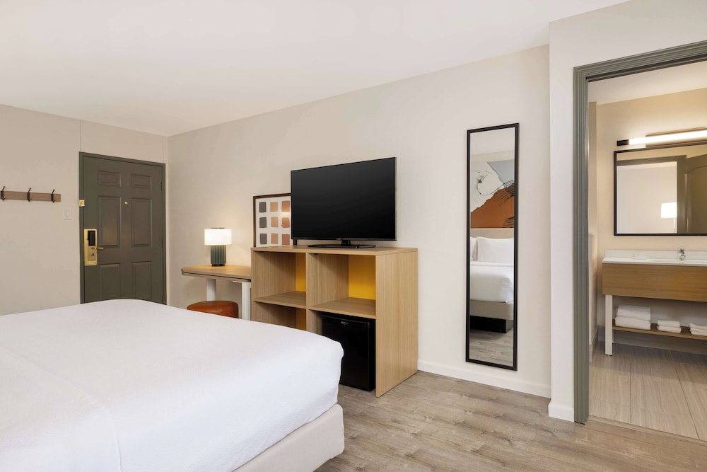 Spark By Hilton Rock Springs - photo 5