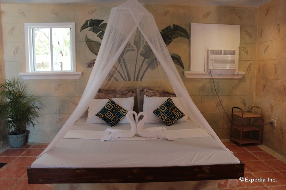 Pierhouse Lodging in Busuanga, Philippines