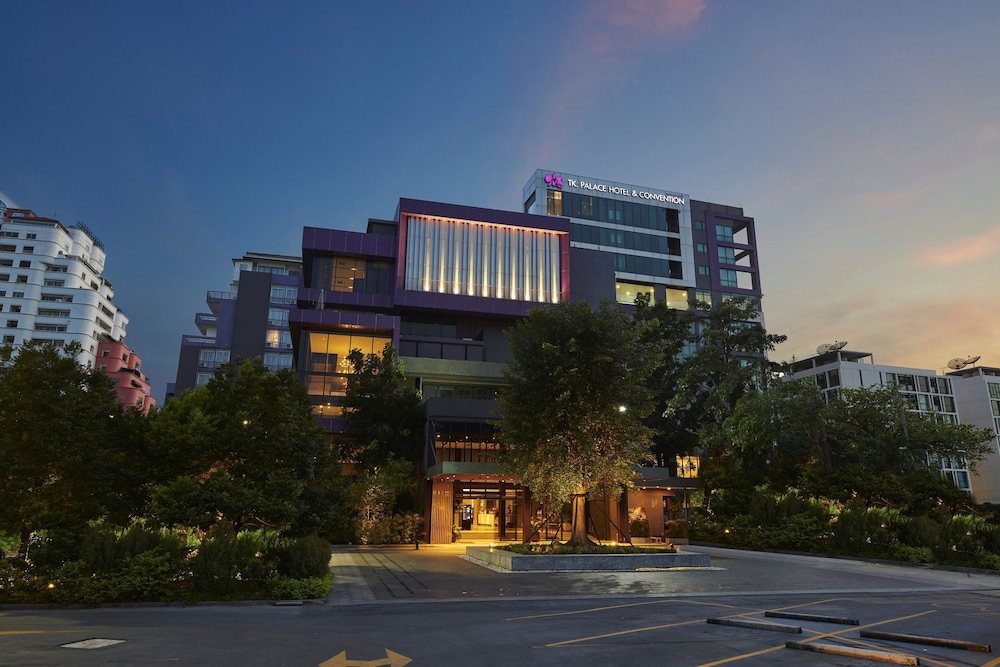 TK Palace Hotel & Convention