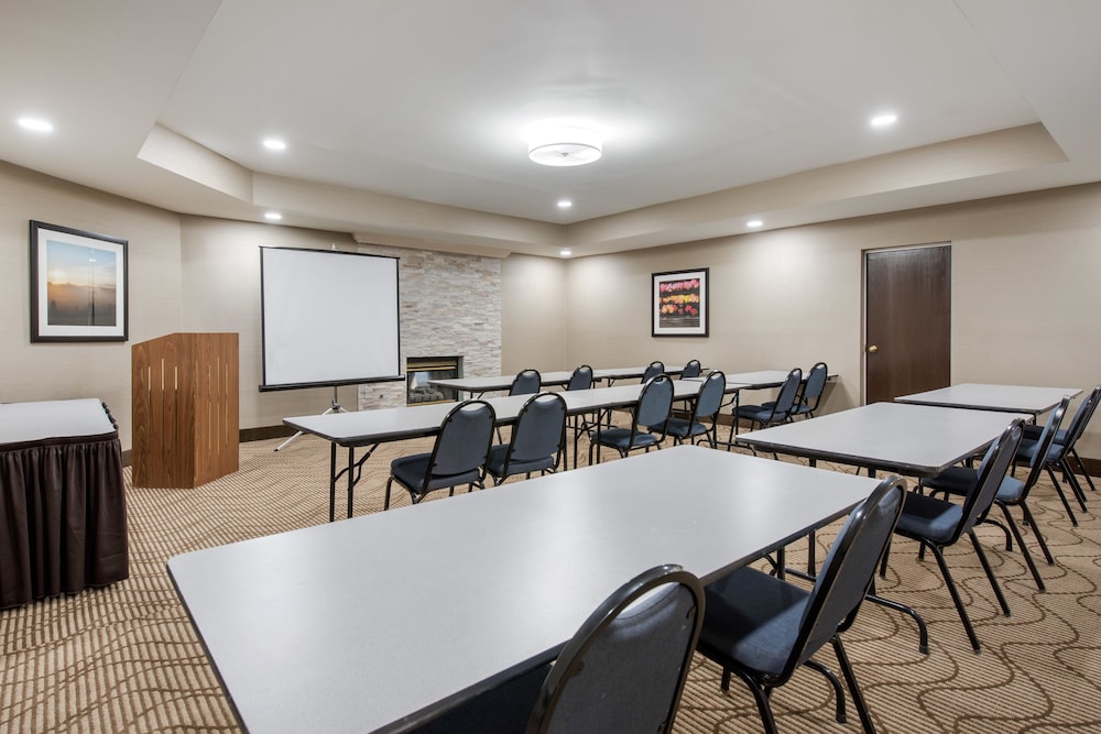 Comfort Suites Lafayette University Area - photo 40