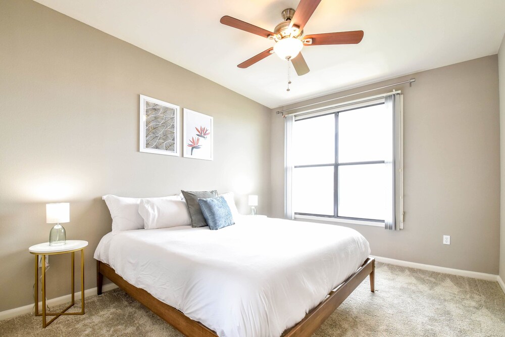 Kasa Legacy Town Center Plano — 4-Star Luxury Hotel in Plano, United States