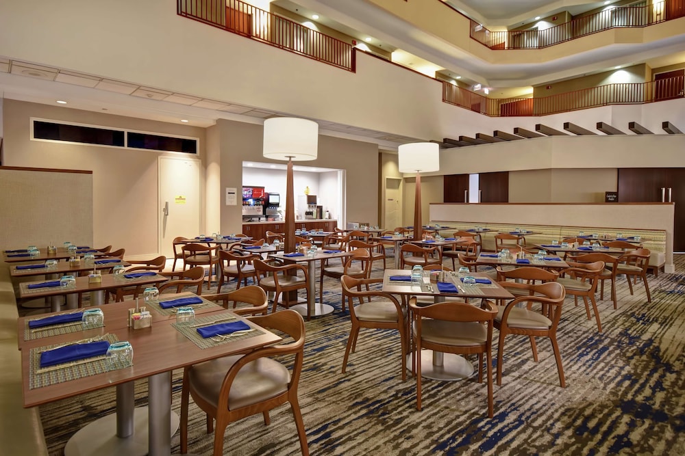 Embassy Suites Charleston - photo 44