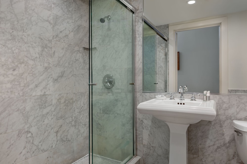 Hotel Royal - photo 18