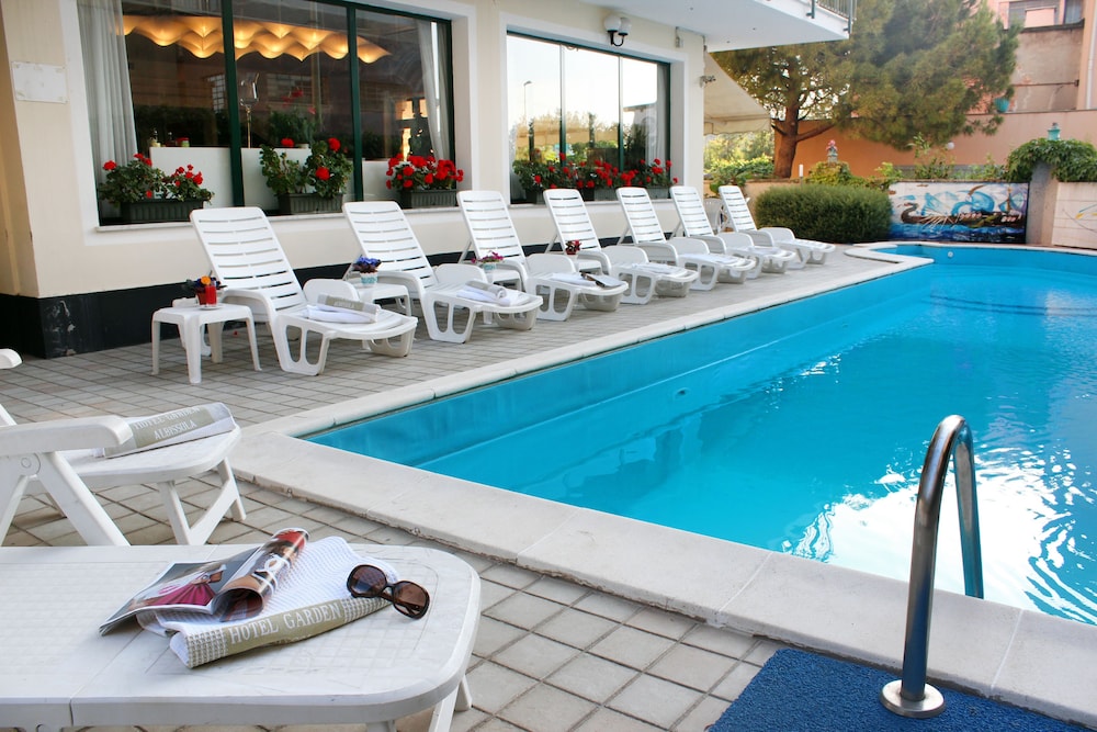 Hotel Garden — hotel in Albisola Marina