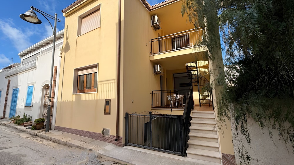 A pochi passi dal mare — 4-Star Luxury Hotel in San Vito Lo Capo, Italy