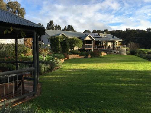 Rickaty on Blackwood — 4-Star Luxury Hotel in Bridgetown, Australia