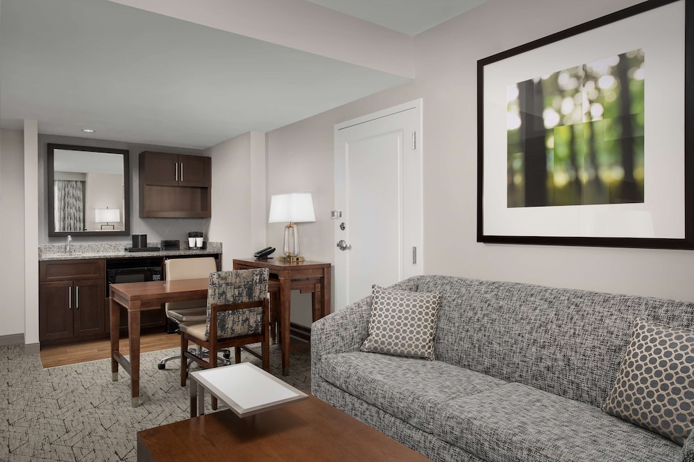Embassy Suites Springfield - photo 7