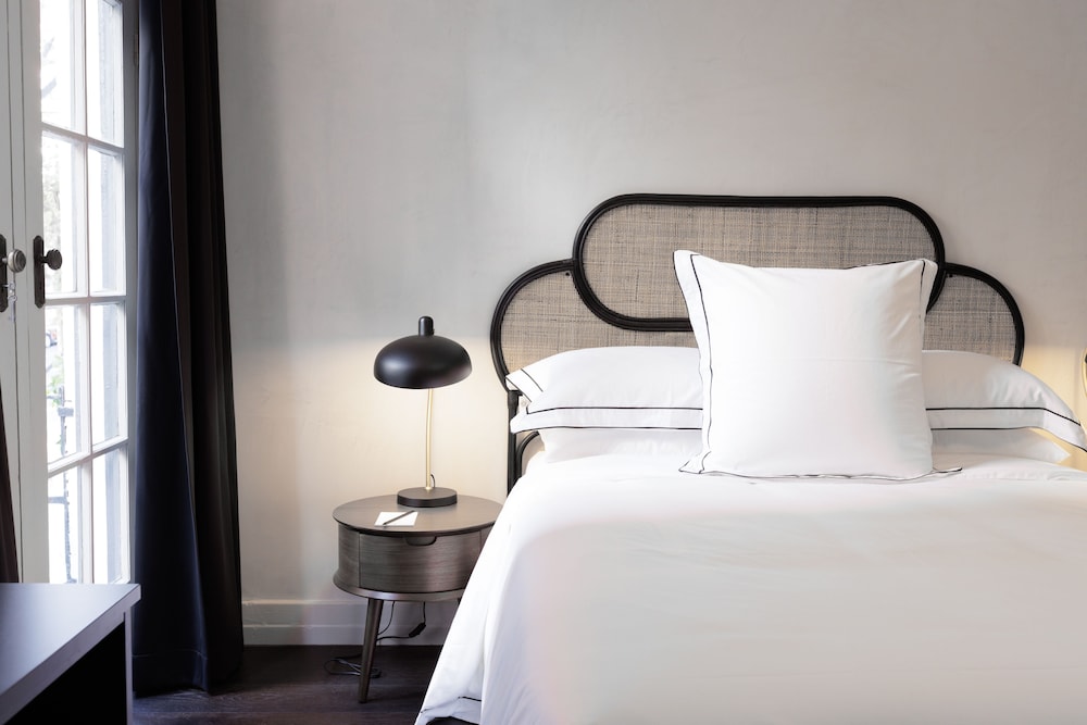The Strand Hotel — Darlinghurst — photo 2