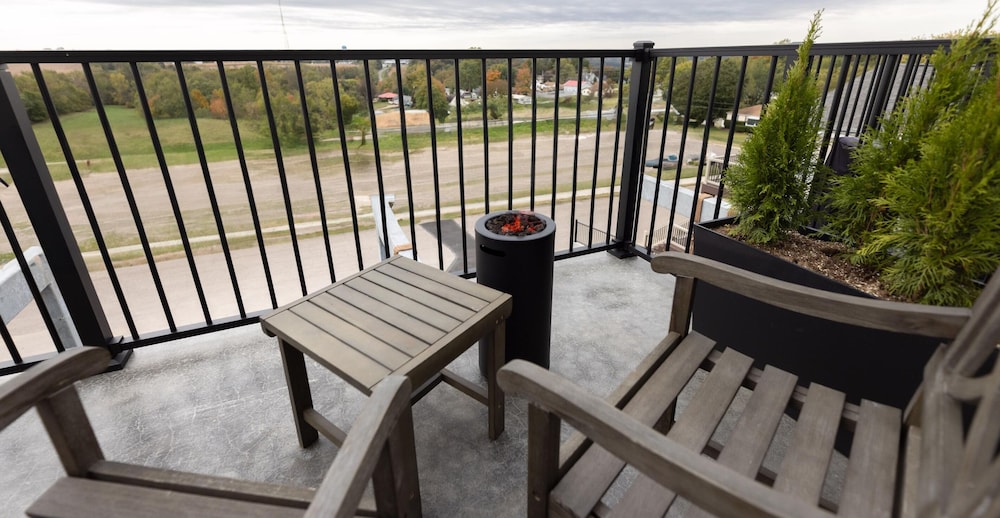 The Atlee Suites - photo 16