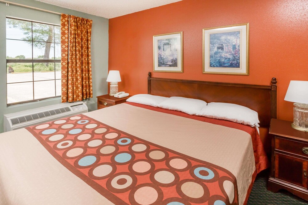 Super 8 by Wyndham Kinder LA - photo 9