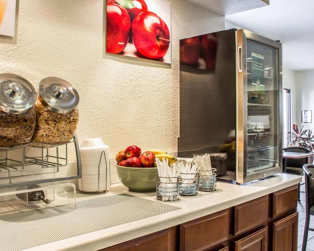 Quality Inn & Suites Yuma - photo 38