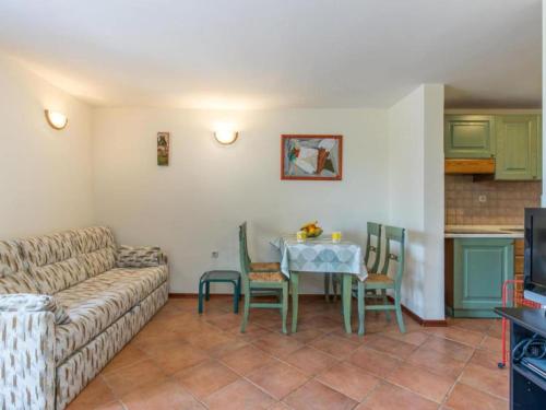 Apartment with balcony and 1 room — 4-Star Luxury Hotel in Njivice, Croatia