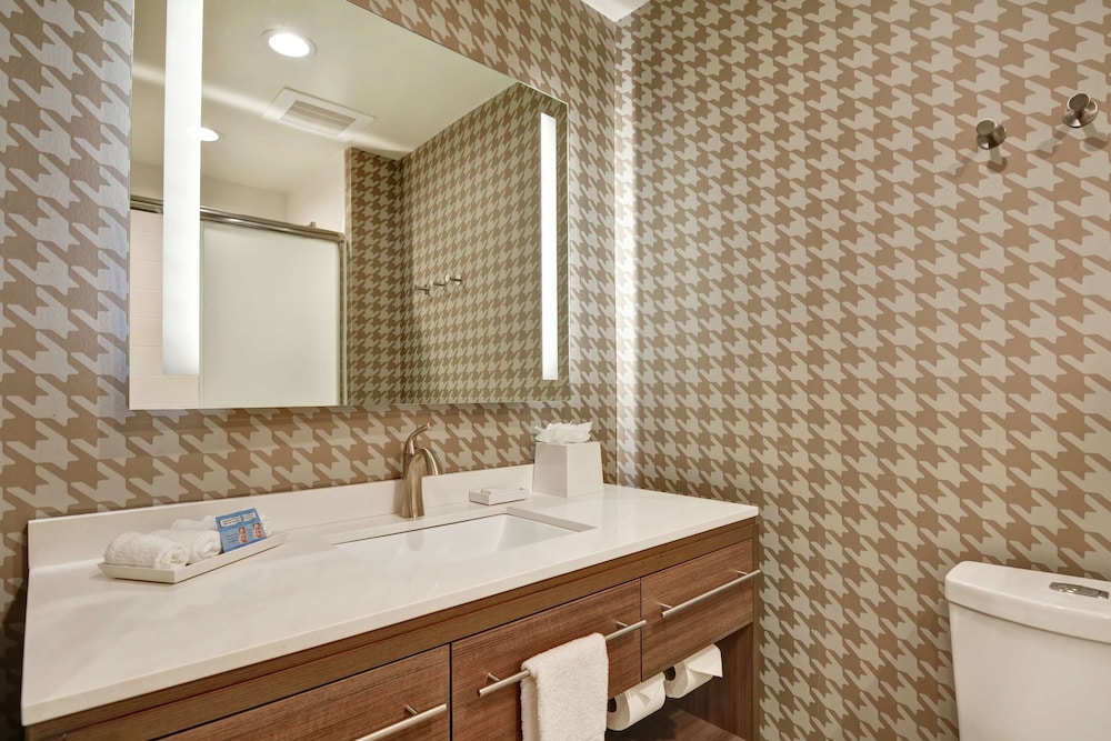 Home2 Suites by Hilton Charlotte Piper Glen - photo 24