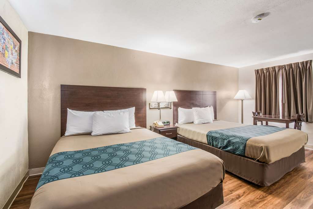 Econo Lodge Mechanicsburg Harrisburg West - photo 15