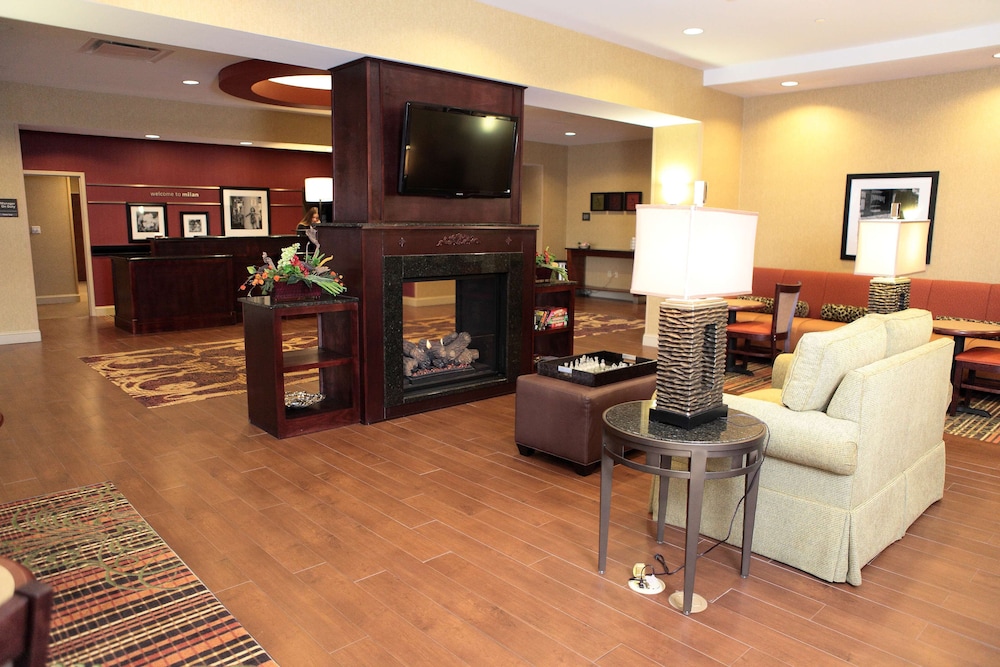 Hampton Inn Milan TN - photo 4