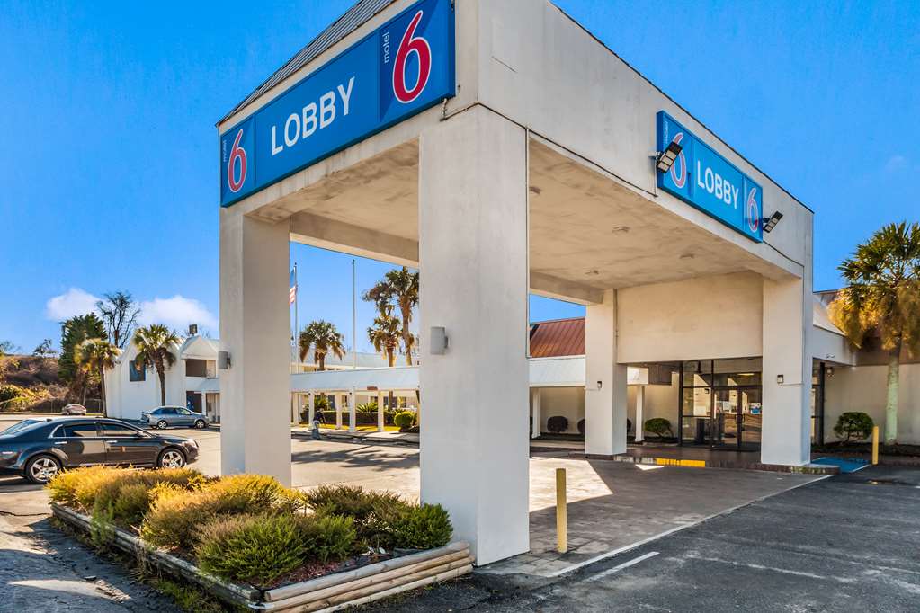 Motel 6 Florence SC - photo 6