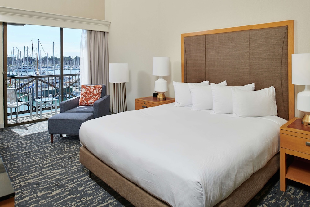 DoubleTree by Hilton Hotel Berkeley Marina - photo 21