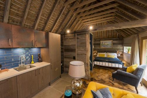 Cloth Hall Barn & Cottages in Ashford, United Kingdom